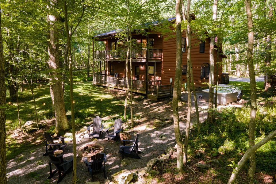 Wooded setting around the property